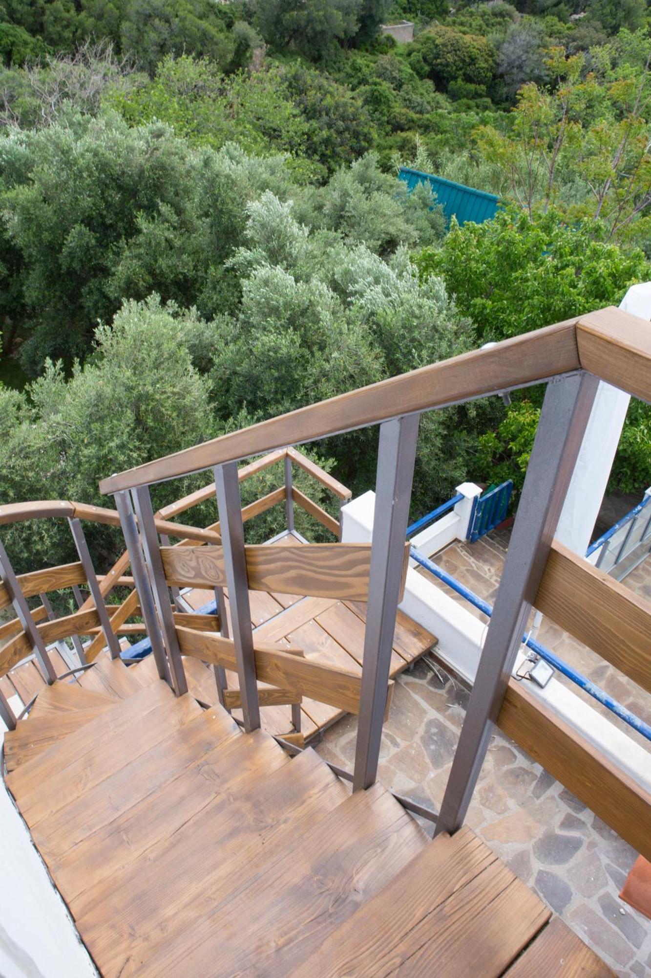 Captain Ikaros Country house